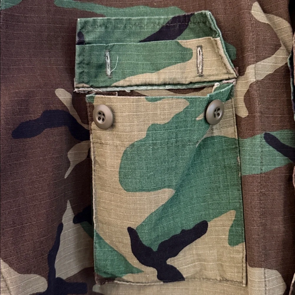 VIN•TAGÉ Custom Camo Vest - Picture 12 of 17